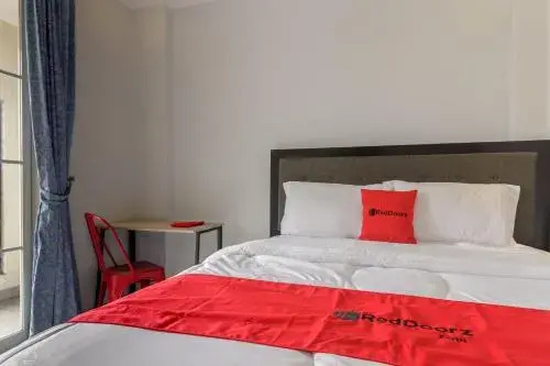 Джакарта: RedDoorz @ Jalan Bendungan Hilir