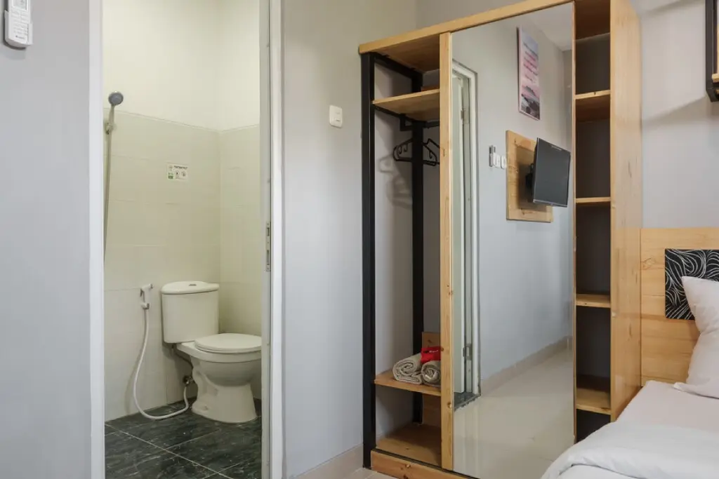 Джакарта: RedDoorz near Plaza Atrium Senen