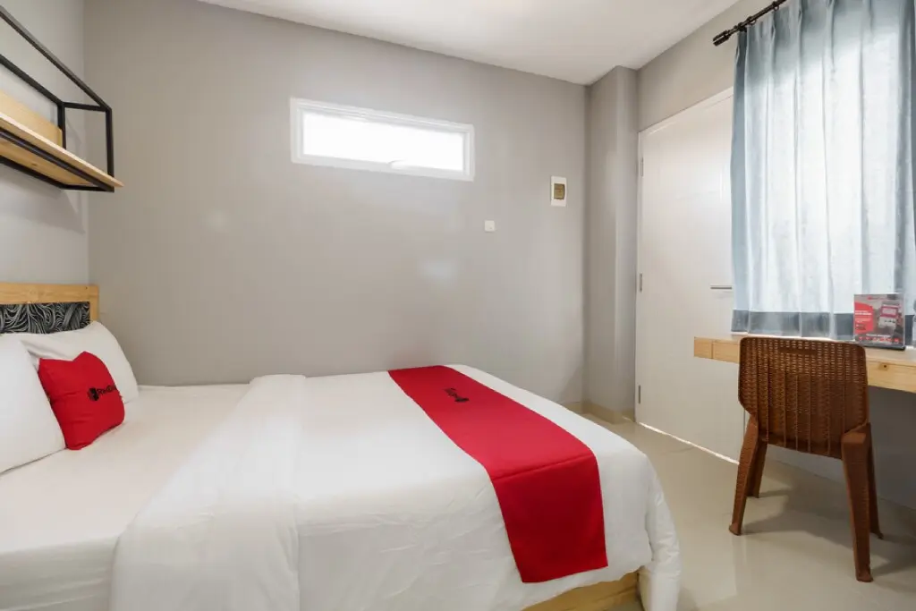Джакарта: RedDoorz near Plaza Atrium Senen
