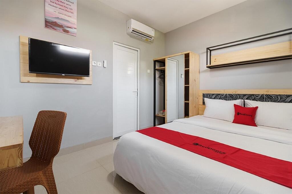 Джакарта: RedDoorz near Plaza Atrium Senen