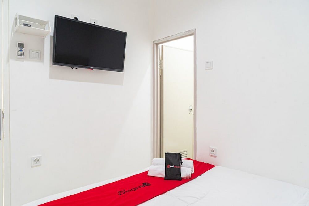 Джакарта: RedDoorz near Tarumanagara University