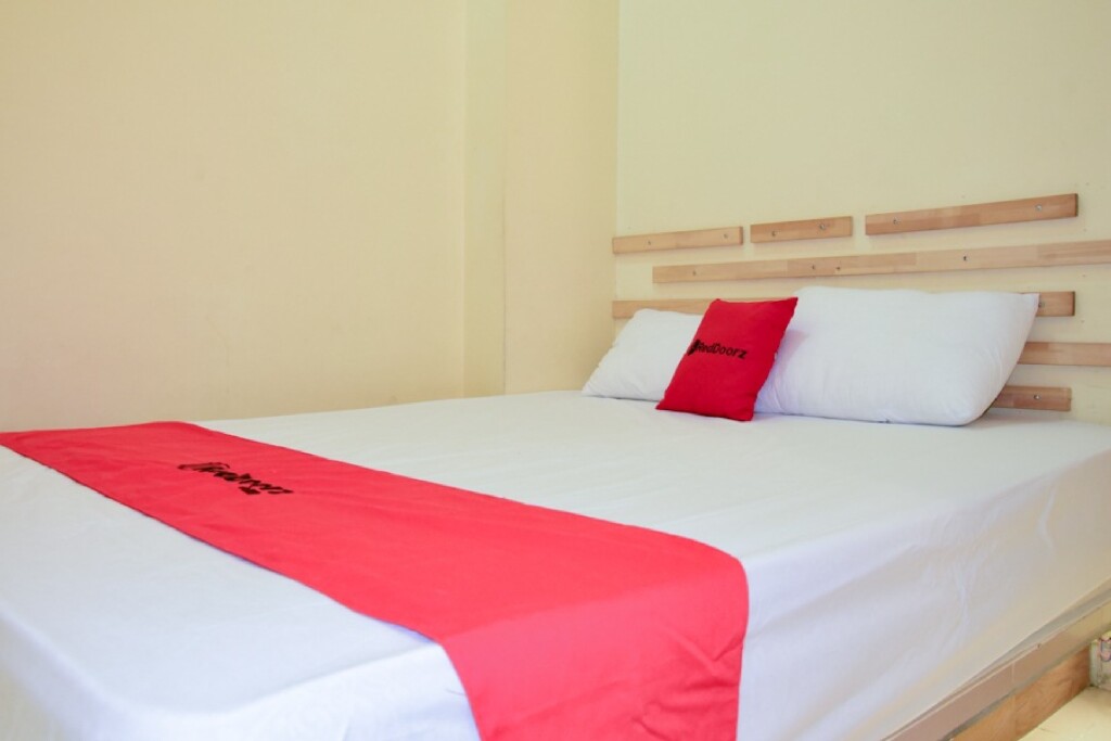 Джакарта: RedDoorz near Mangga Dua Square