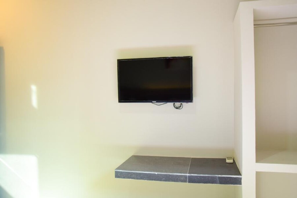 Джакарта: RedDoorz near Mangga Dua Square