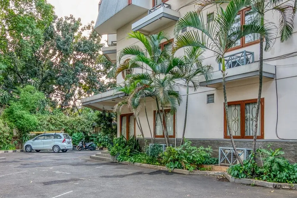 Джакарта: RedDoorz Plus near Dharmawangsa Square