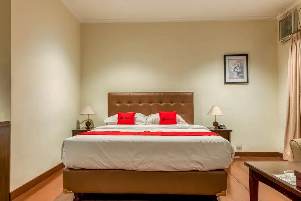 Джакарта: RedDoorz Plus near Dharmawangsa Square