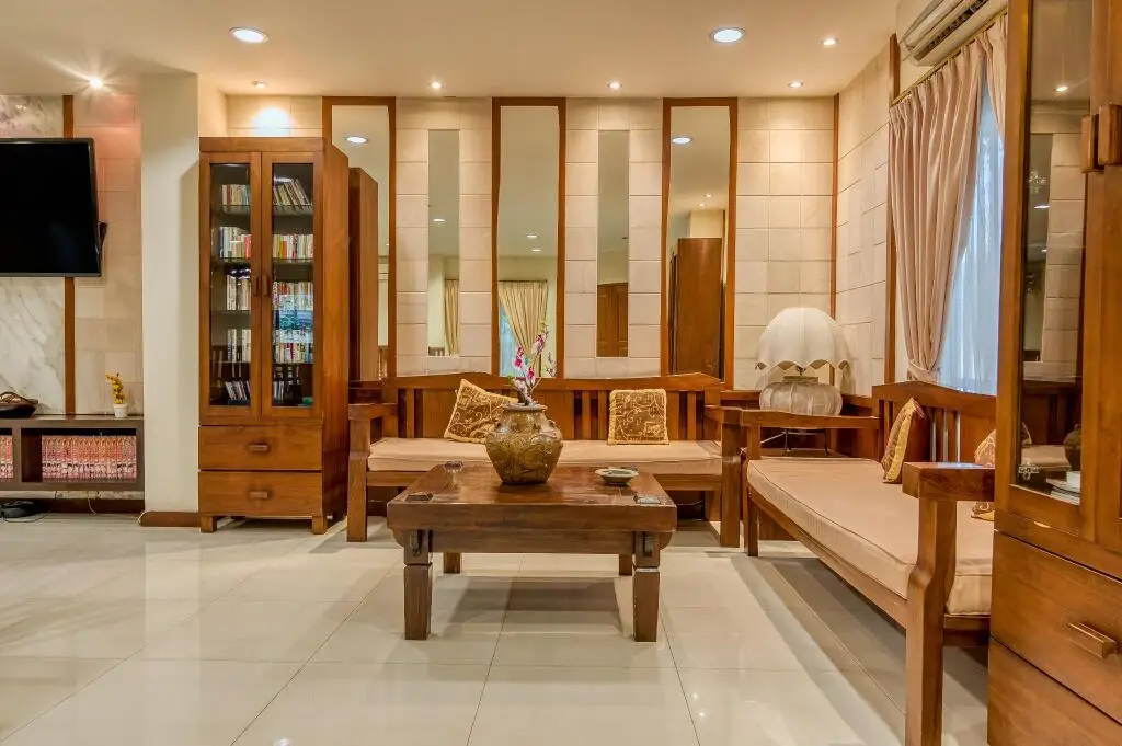 Джакарта: RedDoorz Plus near Dharmawangsa Square