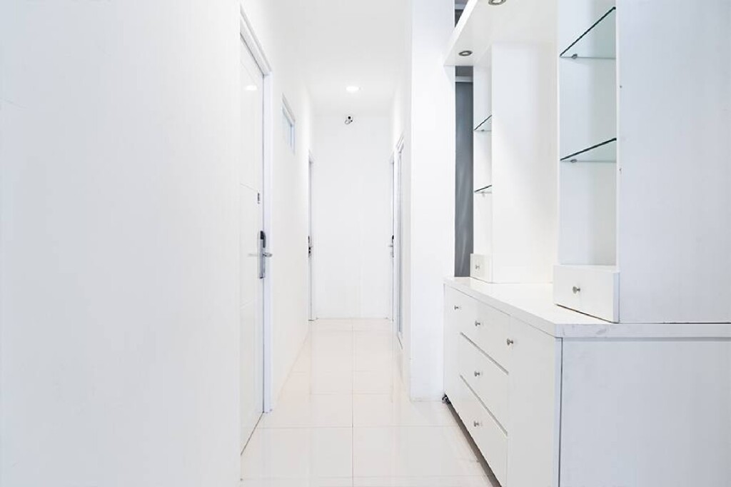Джакарта: RedDoorz near Seasons City Mall