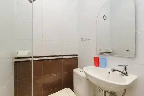 Джакарта: Reddoorz Syariah Near Mall Artha Gading