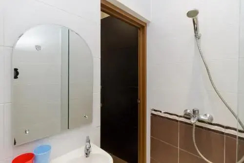 Джакарта: Reddoorz Syariah Near Mall Artha Gading
