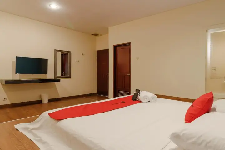 Джакарта: RedDoorz Plus near Ancol