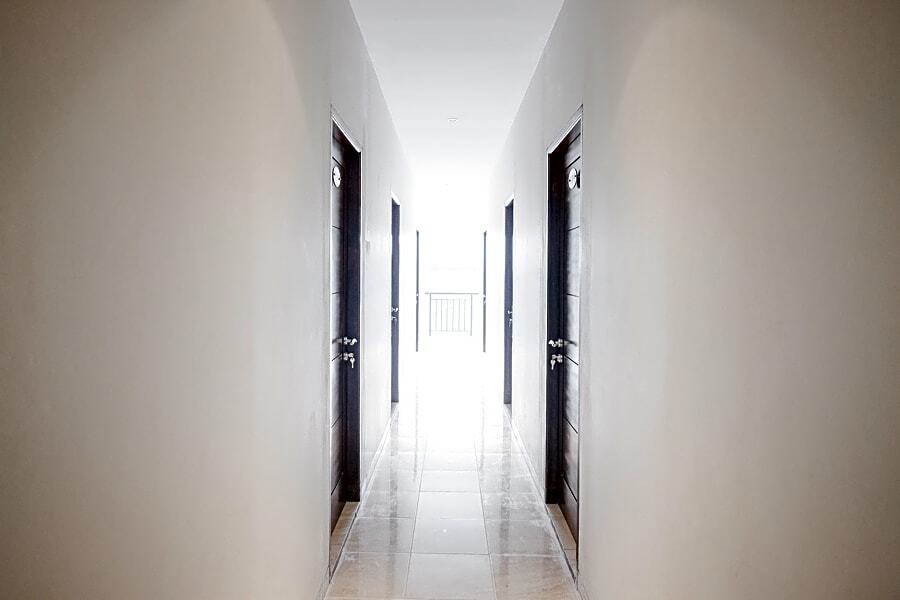 Джакарта: RedDoorz near Taman Palem
