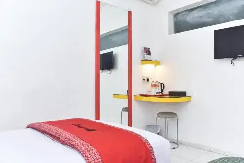 Маланг: Reddoorz Plus Near Alun Alun Malang