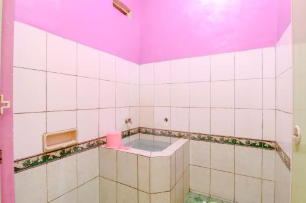 Бату: Puspa Sari Villa and Homestay