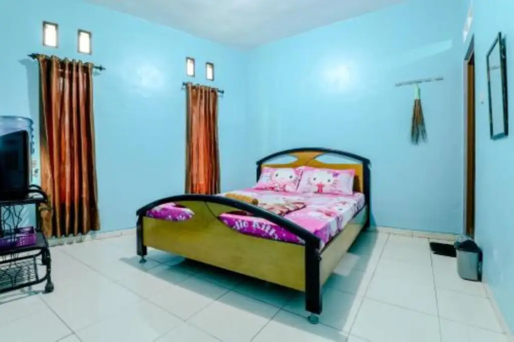 Бату: Puspa Sari Villa and Homestay