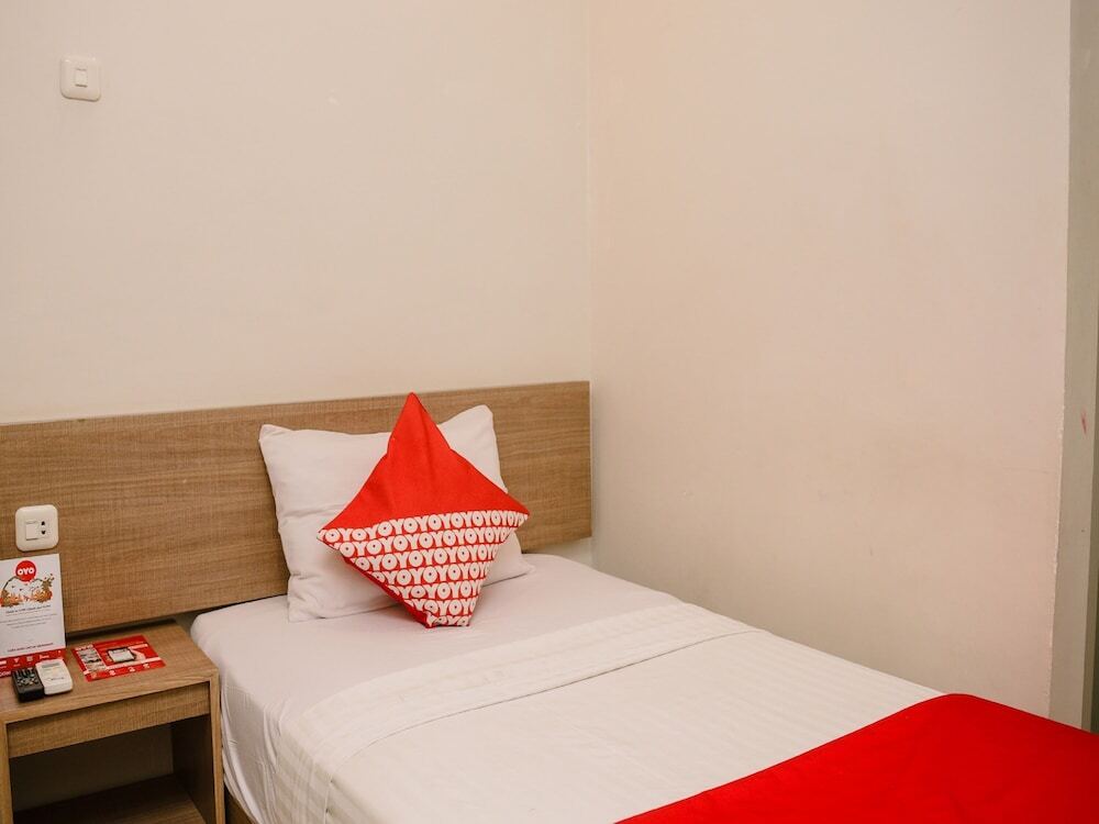 Палембанг: OYO Life 1299 Balcony Orange Homestay
