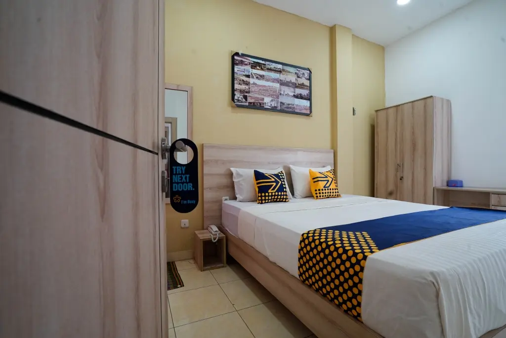 Тарутунг: Oyo 2220 Pink'S Guest House