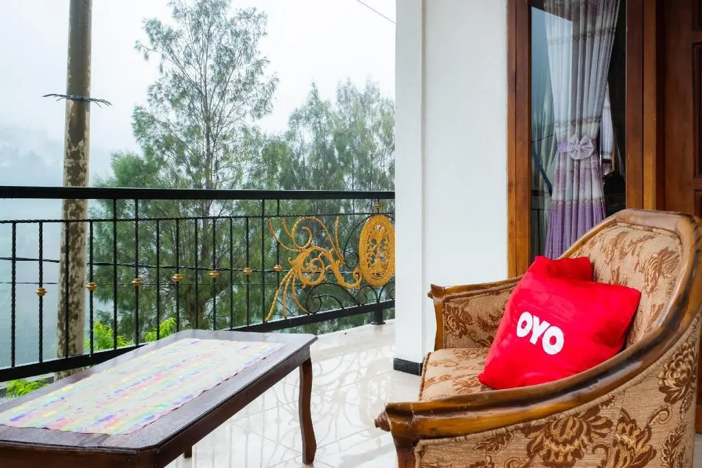 Надисари: OYO 2169 Anugrah Bromo Homestay