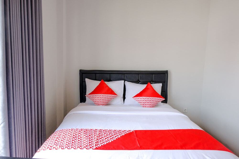 Джембер: OYO 1352 Jember Town Square Residence