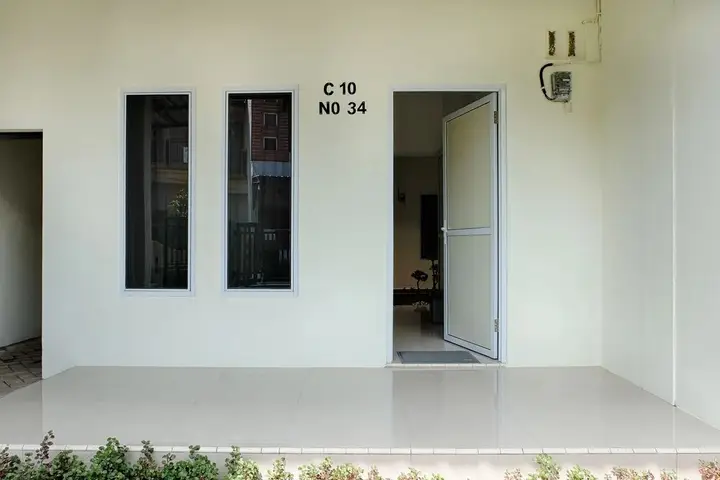Макассар: SPOT ON 2616 Pondok Danesti Syariah