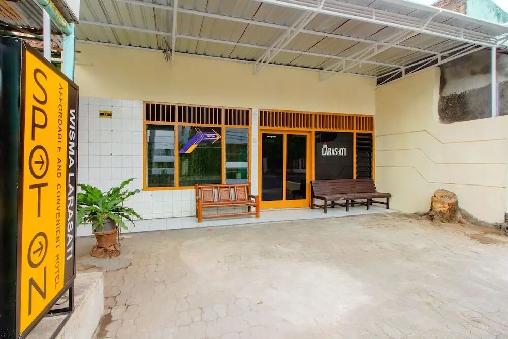 Джокьякарта: SPOT ON 2880 Wisma Larasati