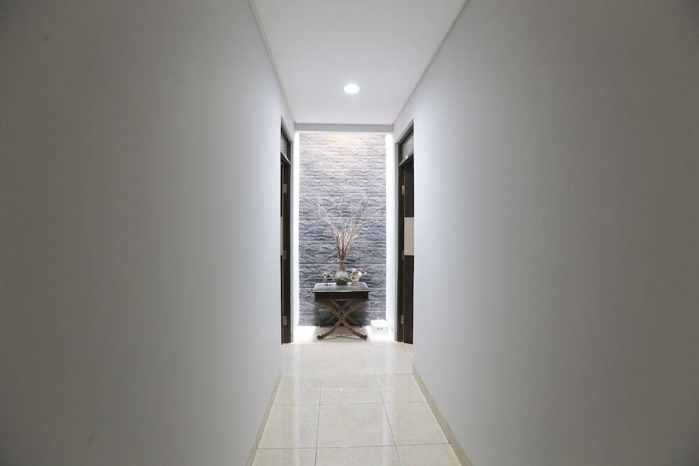 Джакарта: OYO 2323 The One Residence Syariah