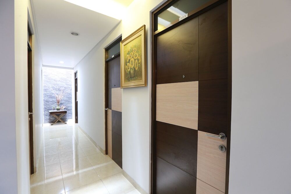 Джакарта: OYO 2323 The One Residence Syariah