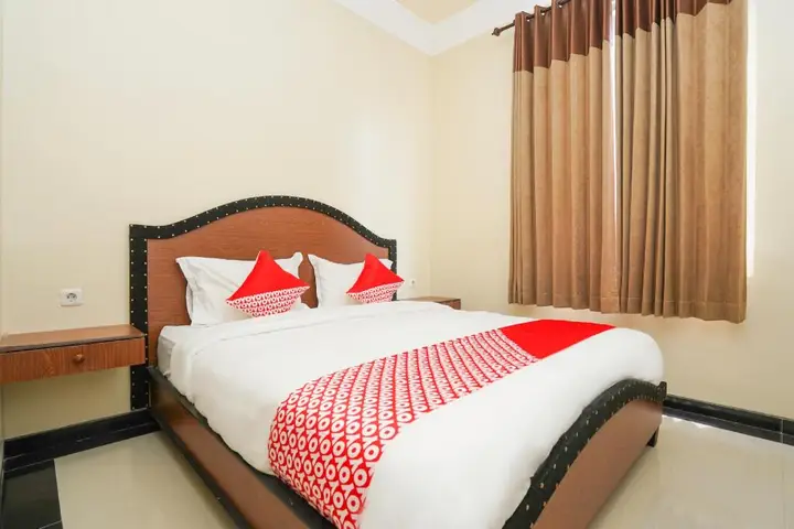 Сурабая: OYO 2680 Zeidan House Syariah