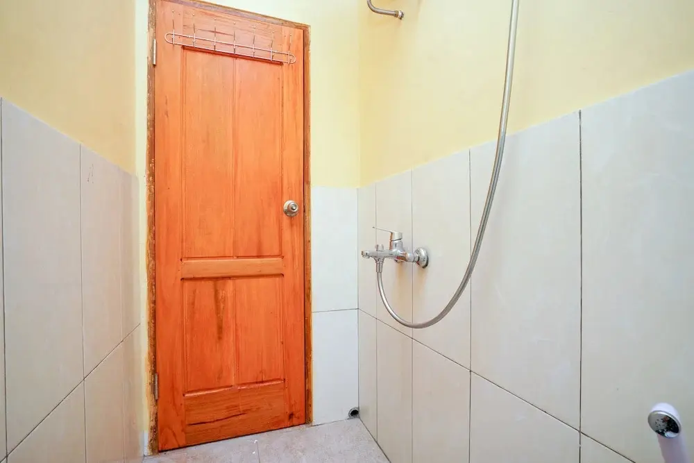 Сурабая: OYO 2656 Az Zahra Residence Syariah