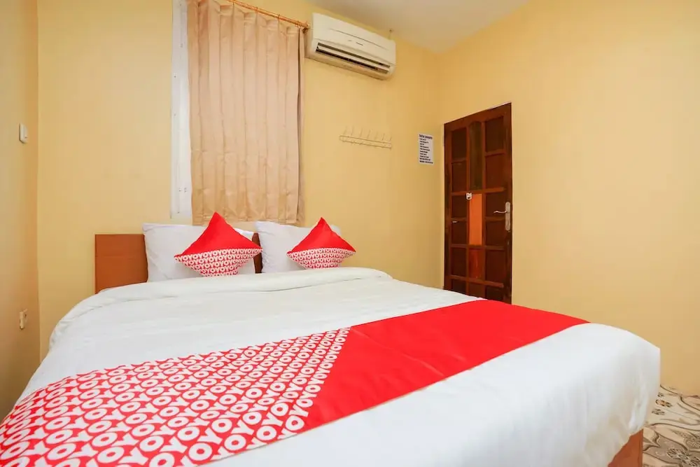 Сурабая: OYO 2656 Az Zahra Residence Syariah