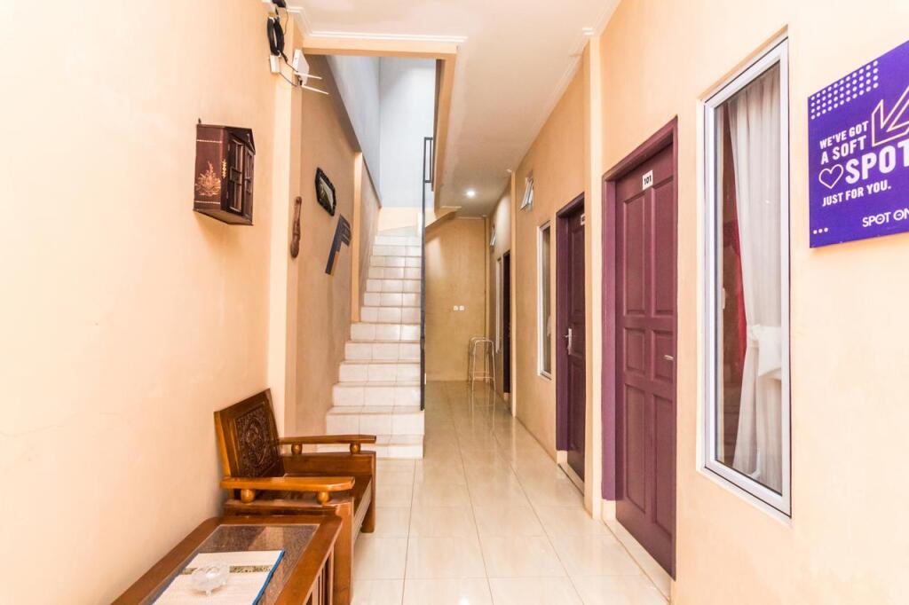 Батам: SPOT ON 2755 Zainab Homestay Syariah