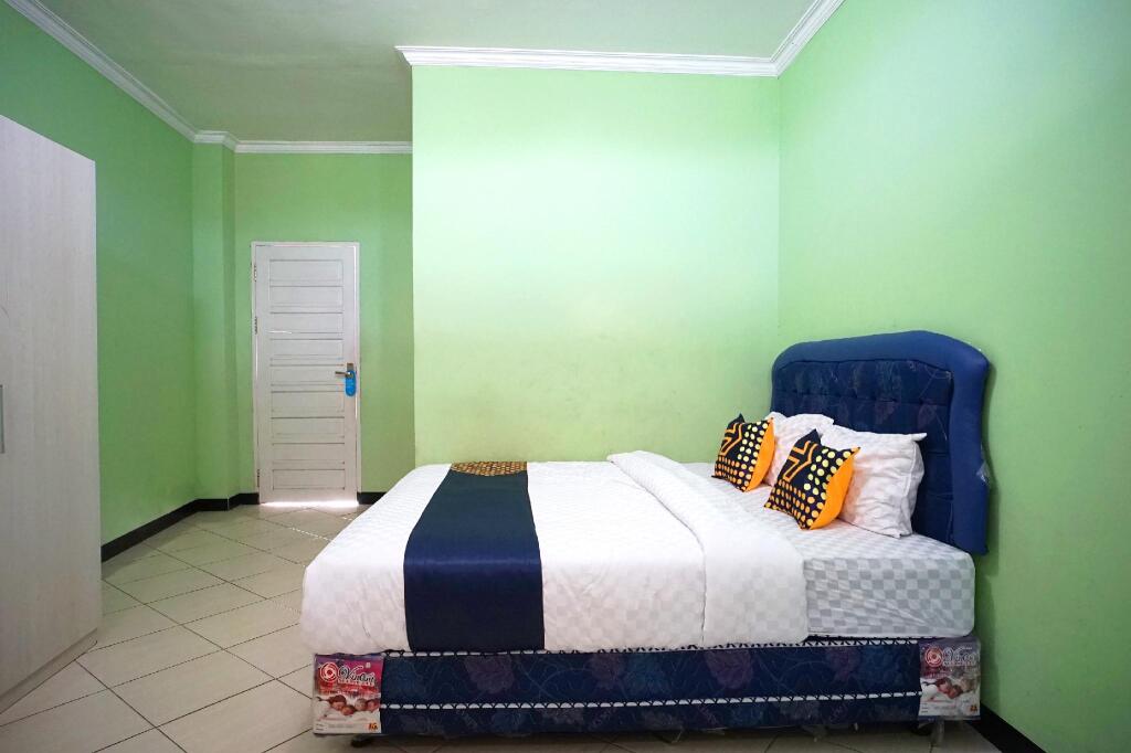 Баликпапан: SPOT ON 2729 Marzan Syariah Guest House