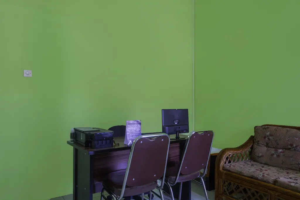 Чианджур: OYO 2859 Fatan Costel Syariah