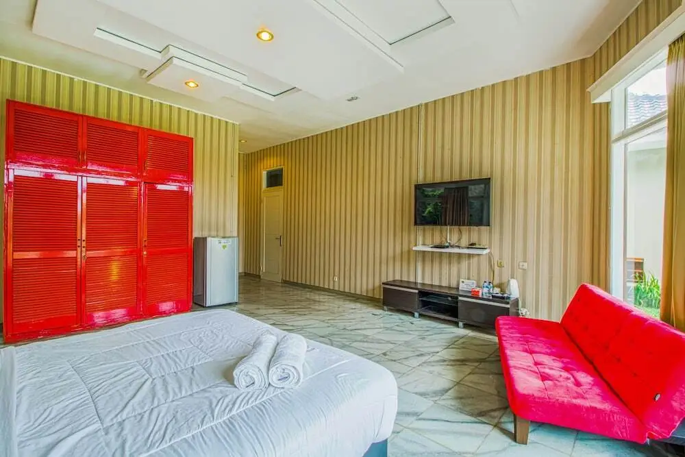 Джакарта: Widjoyo Rahayu Residence Cilandak 8A