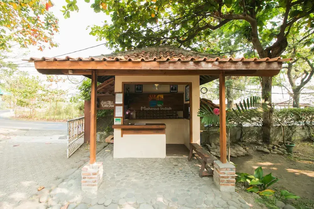 Сисолок: OYO 937 Mahessa Indah Homestay
