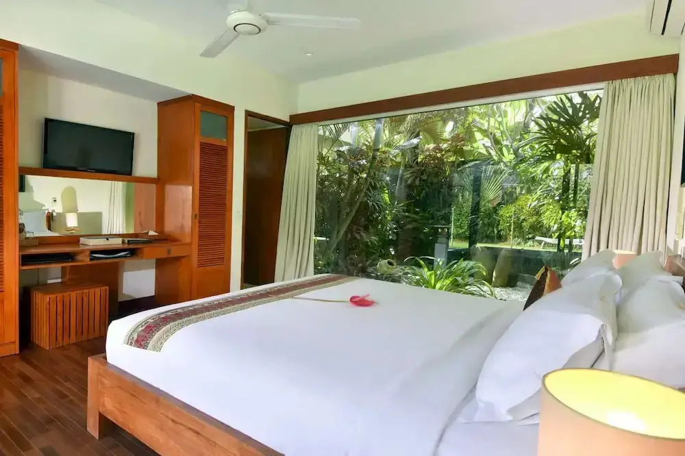 Кута: Bali Villa Near the Beach, 2064