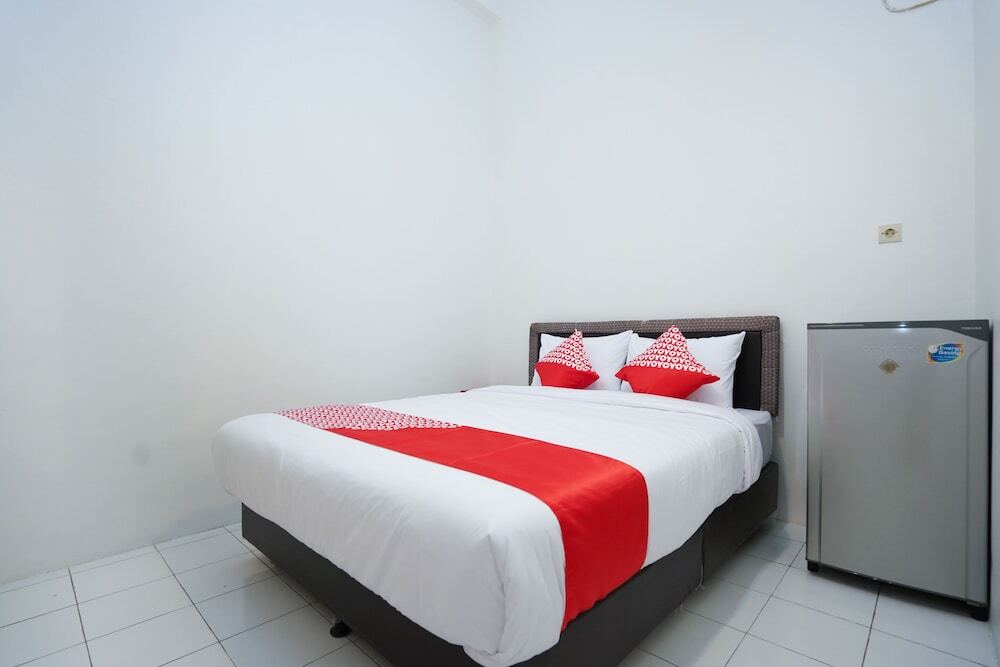 Сурабая: OYO 1624 Panjang Jiwo Residence