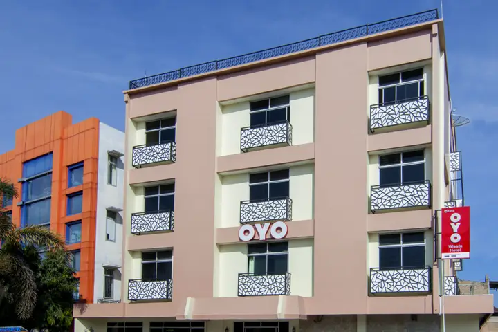 Озеро Тоба: OYO 2382 Wisata Hotel