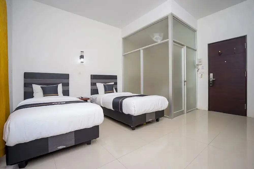Самаринда: OYO 2695 D'es Guest House
