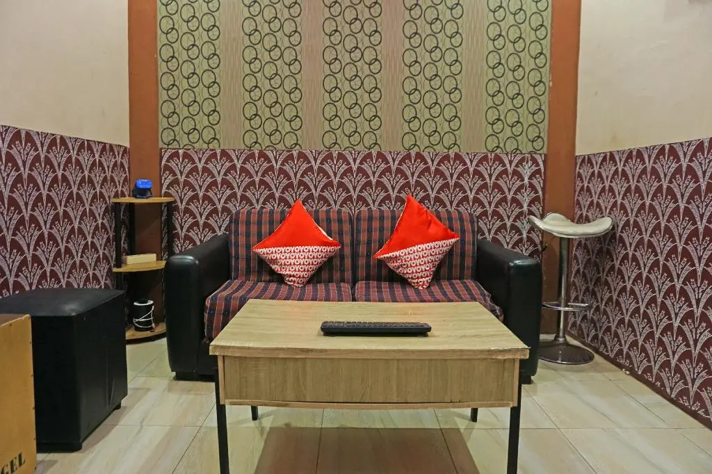 Танджунгджая: OYO 2860 The Castury Homestay Syariah