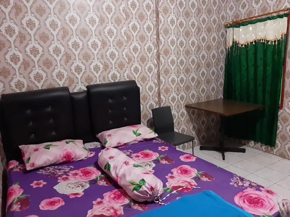 Сореанг: Spot on 2652 Penginapan Jempol