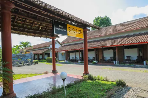 OYO 2465 Hotel Raung View — фото 1