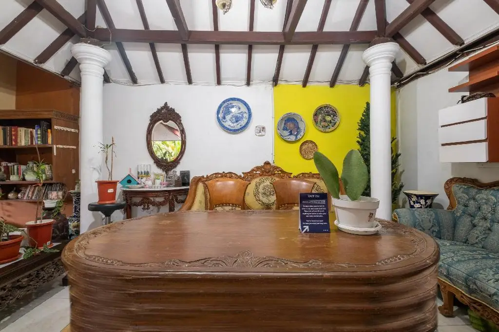 Депок: OYO 1806 Puri Arsita Homestay