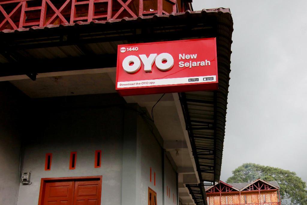 Берастаги: OYO 1440 New Sejarah