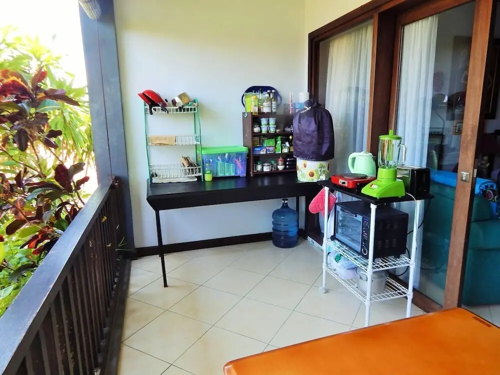 Санур: Studio in Kota Denpasar, with Pool Access, Furnished Terrace And Wifi - 300 M From the Beach