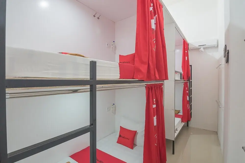 Богор: Reddoorz Hostel Near Mall Boxies 123