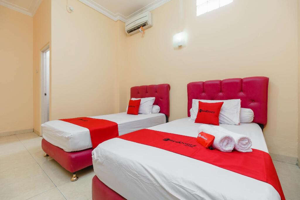 Палембанг: RedDoorz Syariah near Palembang Square Mall 3