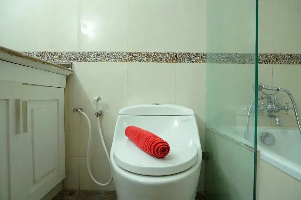 Джакарта: Modern and Spacious 2BR at Kusuma Chandra Apartment By Travelio