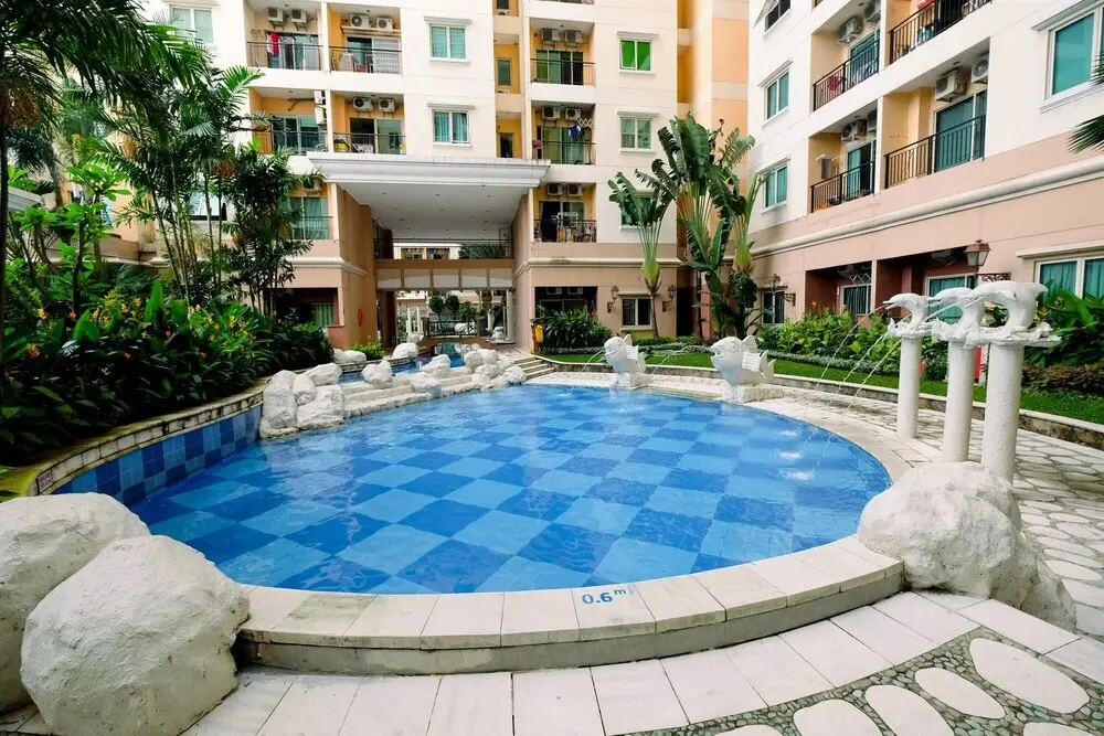 Джакарта: 2BR City Home Apartment