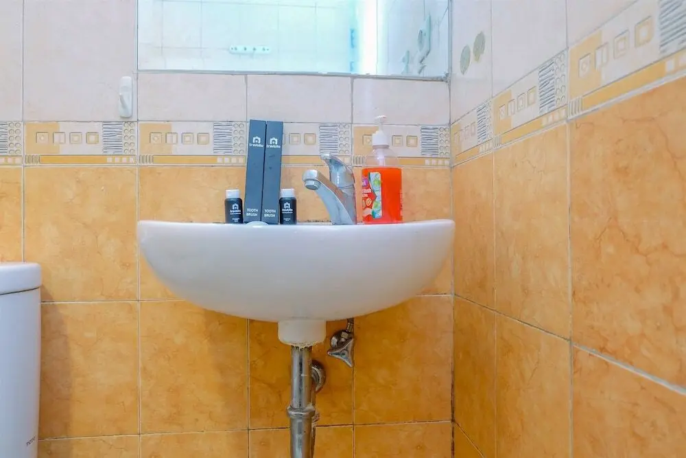 Джакарта: 2BR City Home Apartment