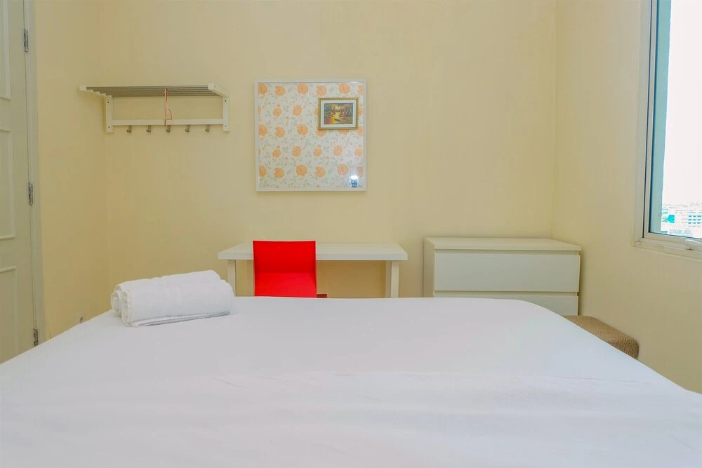 Джакарта: 2BR City Home Apartment